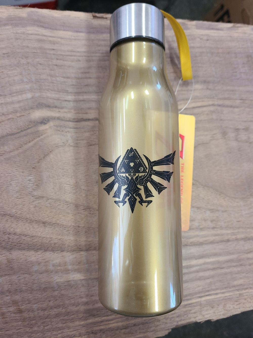 RARE GOLD Legend of Zelda Hylian Crest Water Bottle Water Bottle 21oz
